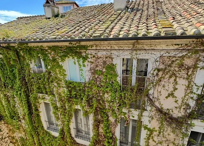 Navona Fox House 2